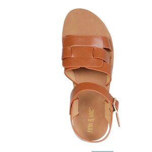 Fifth & Luxe women's comfort flat sandal NWT